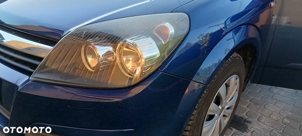 Opel Astra - 16