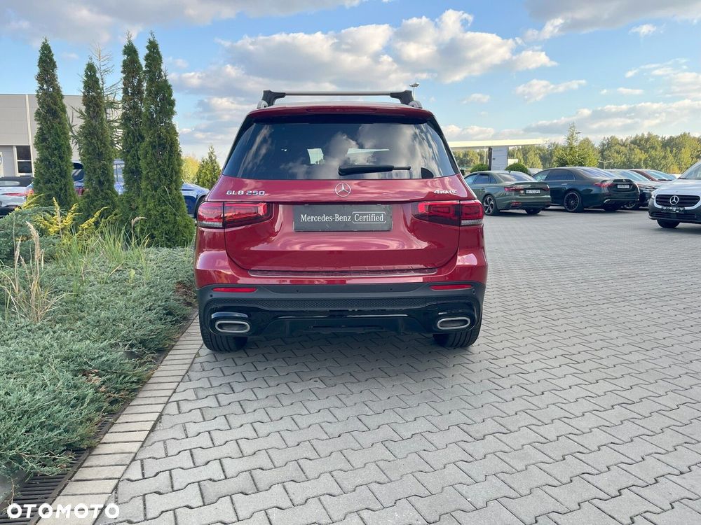 Mercedes-Benz GLB - 6