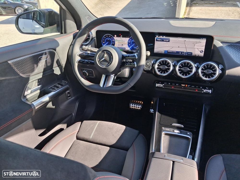 Mercedes-Benz EQA 250+ AMG Line - 17
