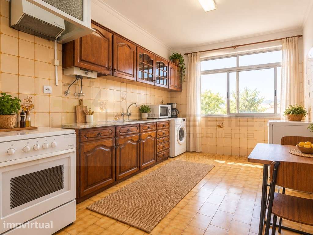 Apartamento T3 com varanda Centro Lúdico Massamá - Grande imagem: 2/36