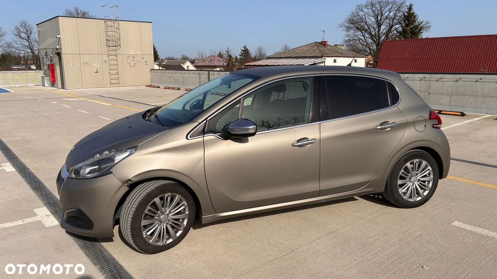 Peugeot 208 1.2 PureTech Allure - 2