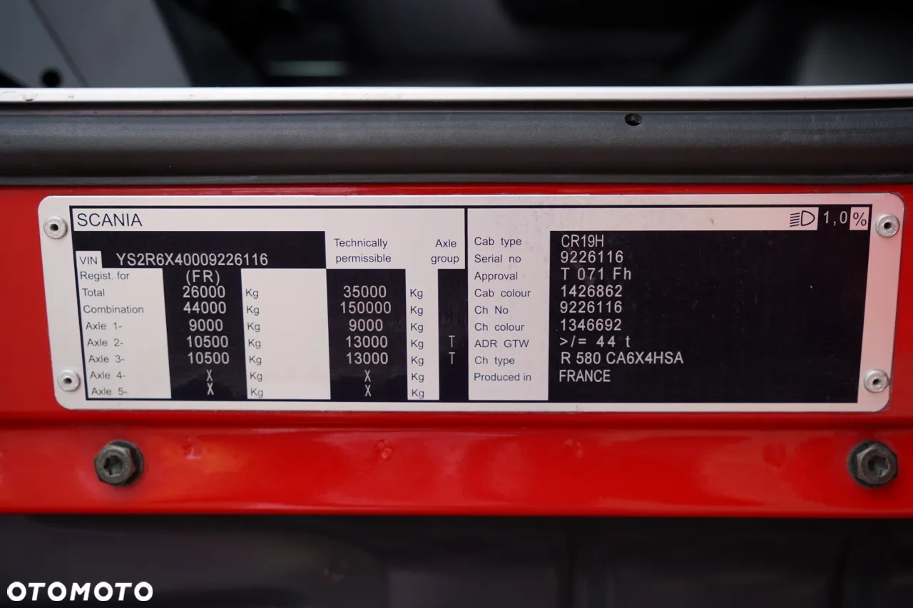 Scania R 580 / V8 / 6x4 / DMC: 150.000 KG / RETARDER / KLIMA POSTOJOWA   / PEŁNY ADR  / 3 OSIOWY CIĄGNIK SIODŁOWY / SPROWADZONY - 37