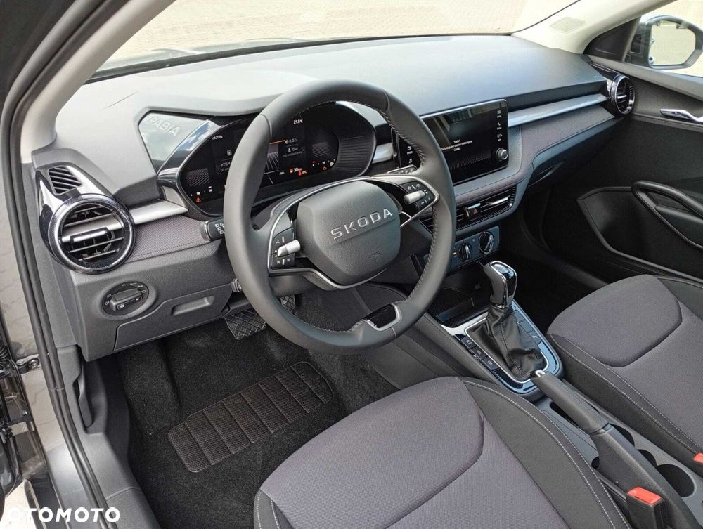 Skoda Fabia 1.0 TSI Drive DSG - 12