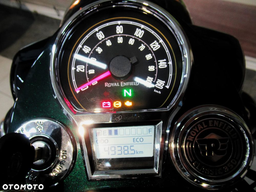 Royal Enfield Classic - 12