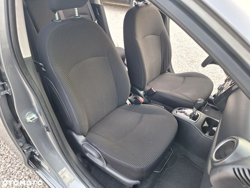 Mitsubishi Space Star - 24