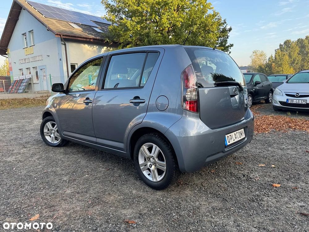 Daihatsu Sirion - 7