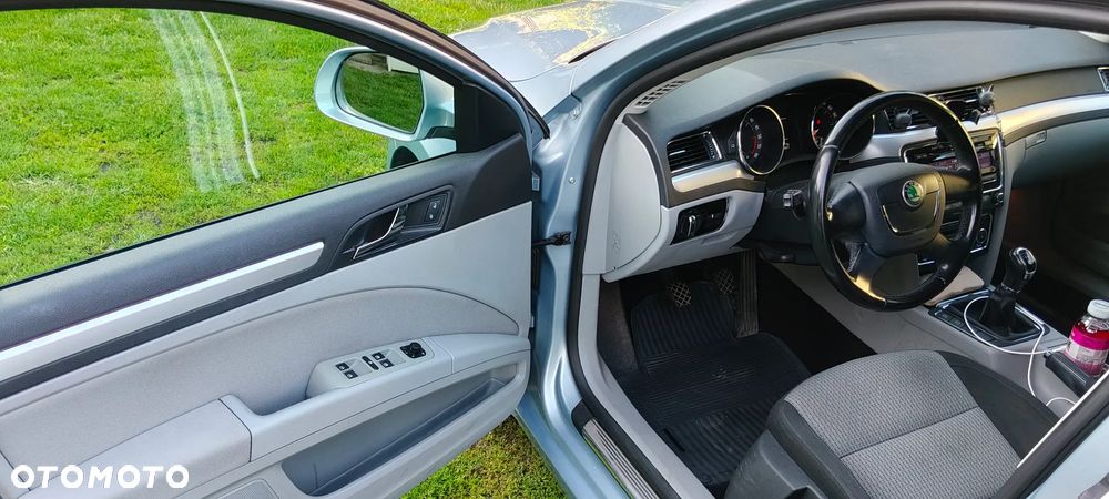 Skoda Superb 2.0 TDI Elegance - 7