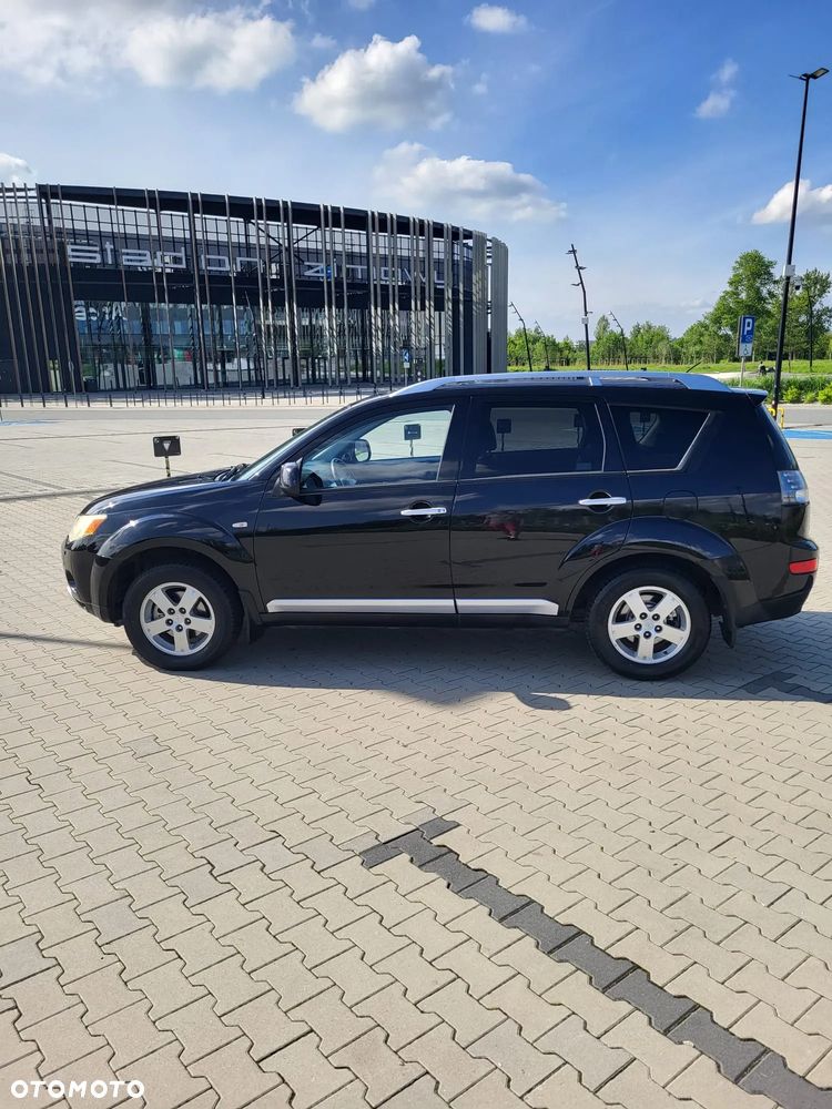 Mitsubishi Outlander 2.2 DID Instyle - 2