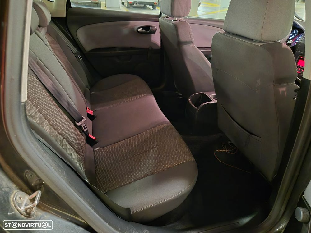 SEAT Leon 1.6 TDI DPF E-Ecomotive Style - 28