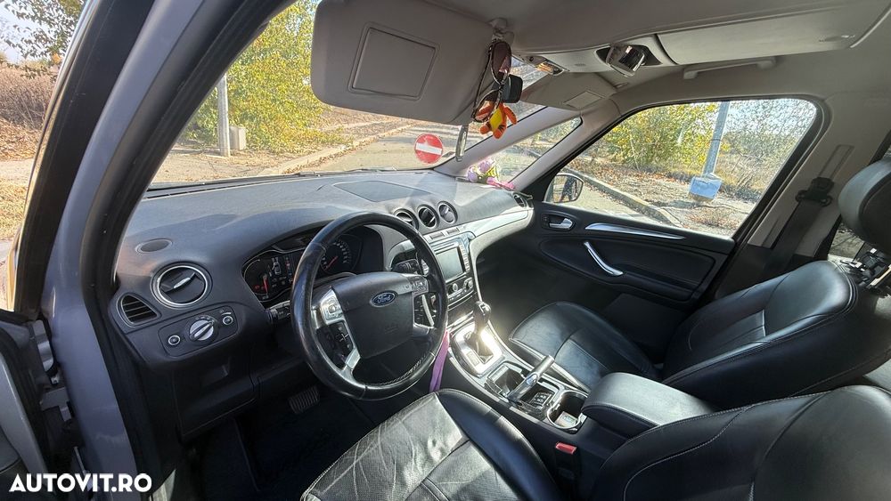 Ford Galaxy 2.0 TDCi Powershift Titanium - 13