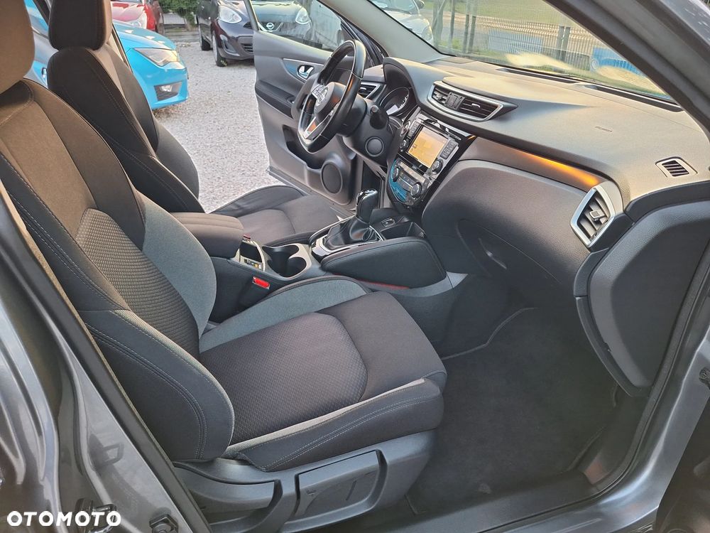 Nissan Qashqai 1.2 DIG-T N-Connecta Xtronic - 25