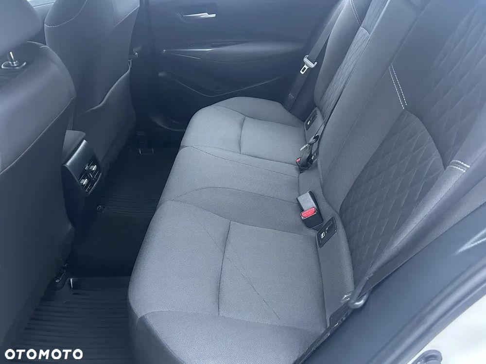 Toyota Corolla 1.5 Comfort - 29