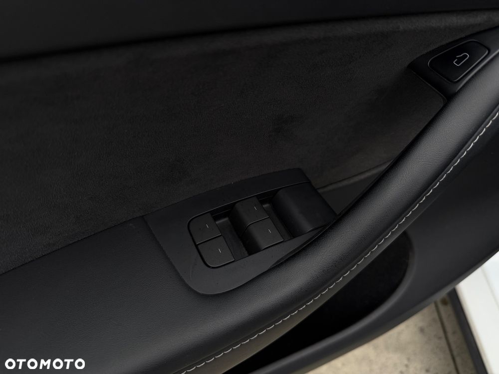 Tesla Model Y RWD - 15