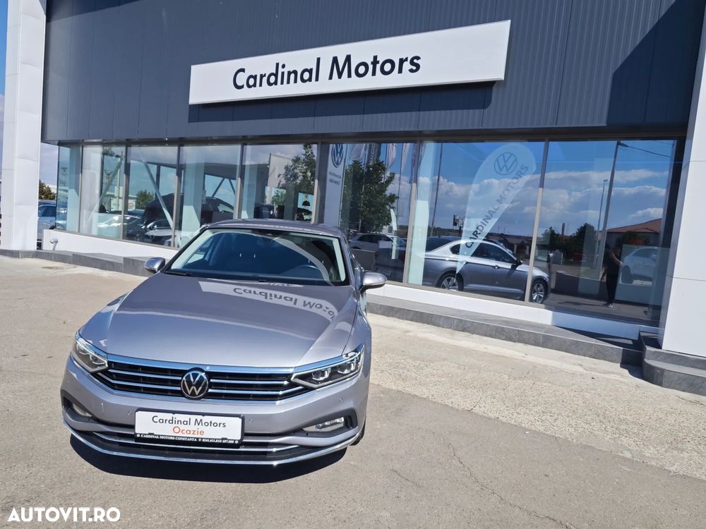 Volkswagen Passat 2.0 TDI DSG Highline - 8