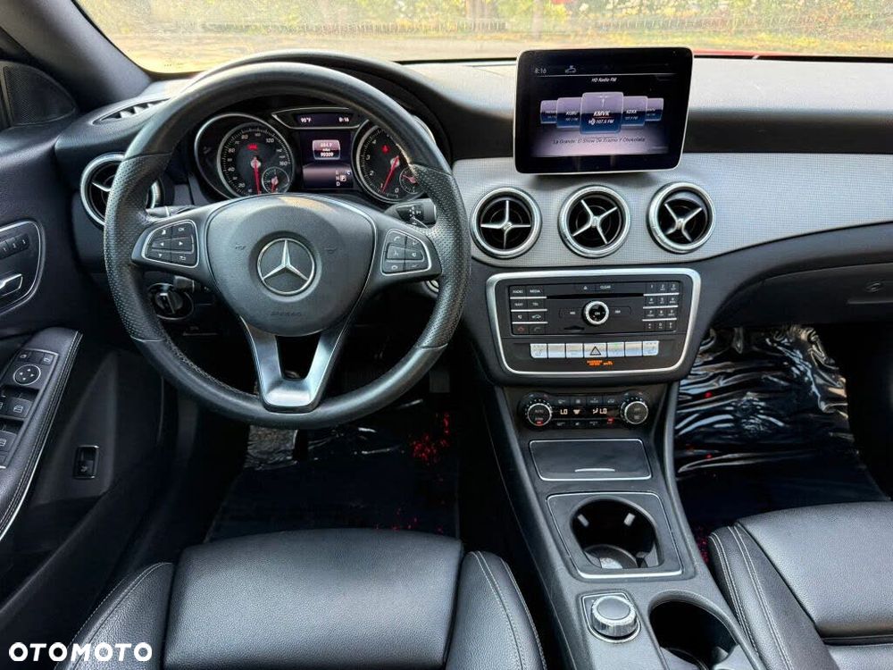 Mercedes-Benz CLA 250 4Matic 7G-DCT Sport - 10