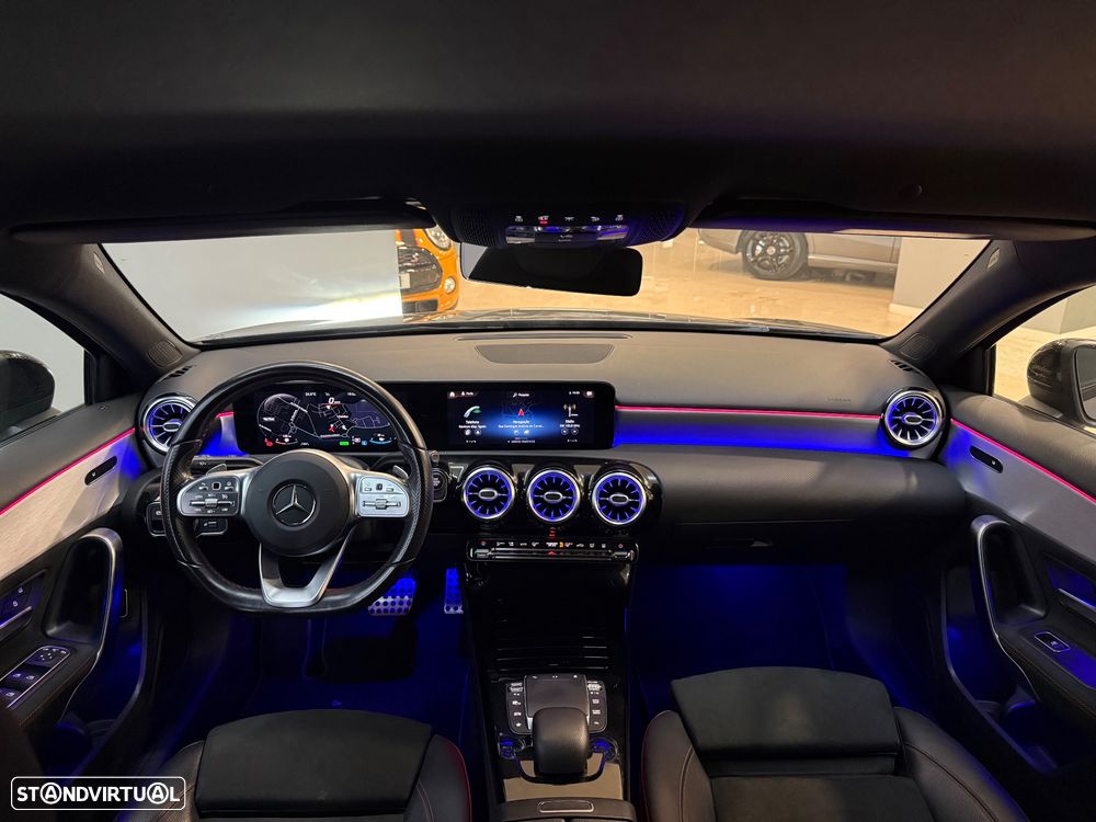 Mercedes-Benz A 250 Limousine e 8G-DCT AMG Line - 4