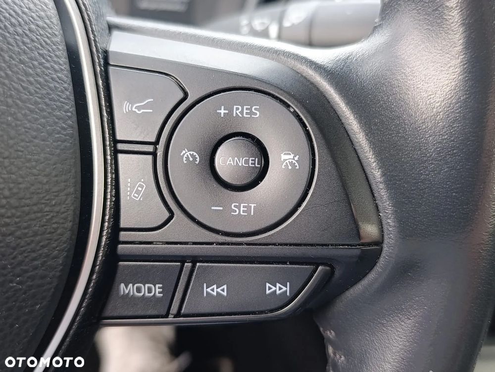 Toyota Corolla 1.8 Hybrid Comfort - 23