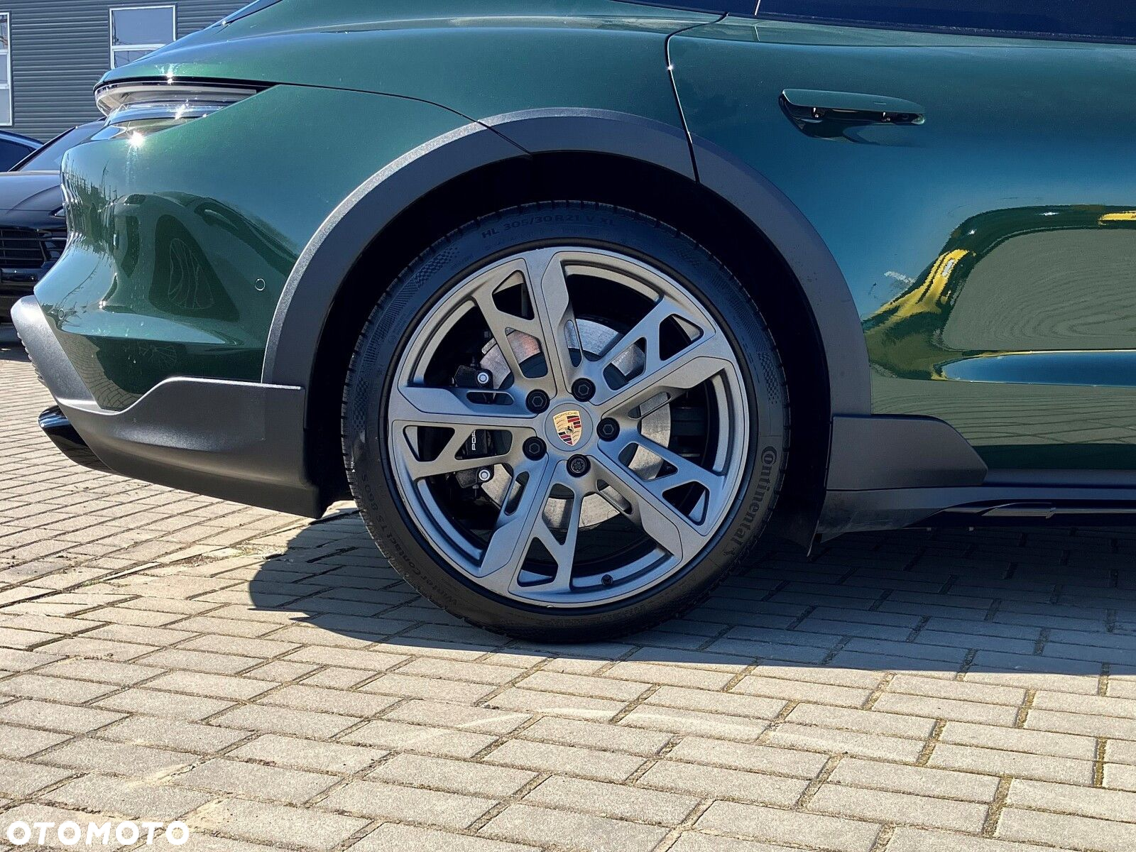 Porsche Taycan - 14