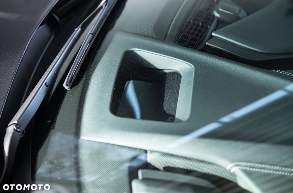 Chevrolet Corvette - 21