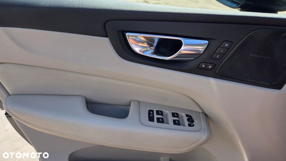 Volvo XC 60 - 7