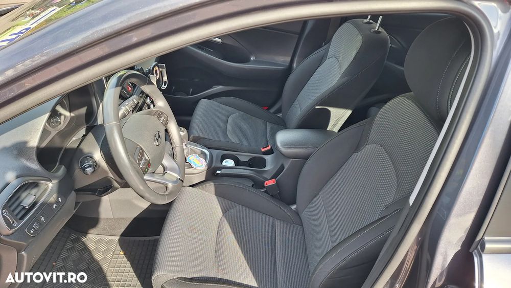 Hyundai i30 1.4 100CP 5DR M/T Comfort - 5