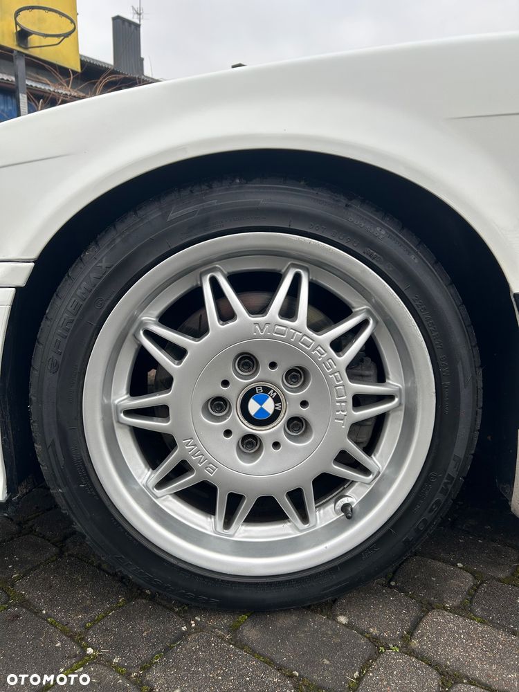 BMW M3 Standard - 12