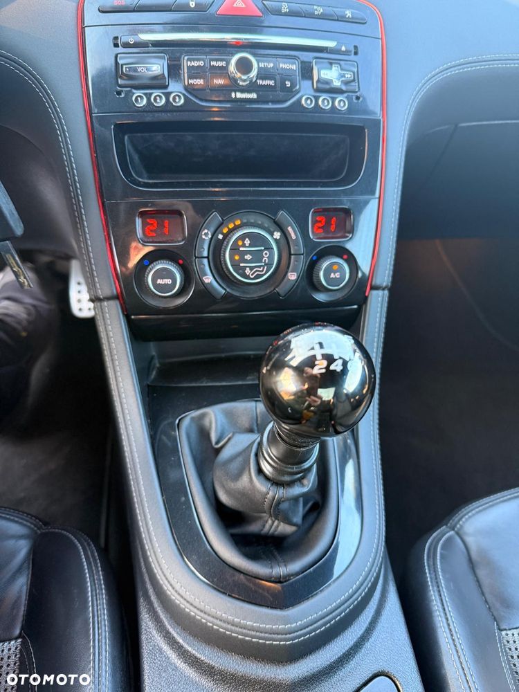 Peugeot RCZ 1.6 THP - 10