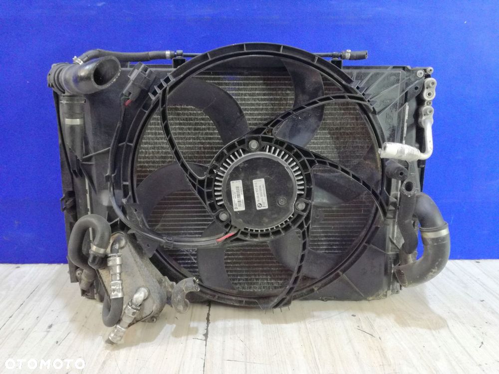 bmw 3 e90 e91 e92 e93 3.0 benzyna chłodnica wentylator automat - 2