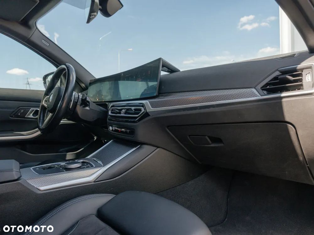 BMW Seria 3 318i M Sport - 6