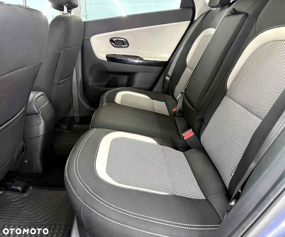 Kia Ceed 1.6 CRDi 128 Platinum Edition - 23