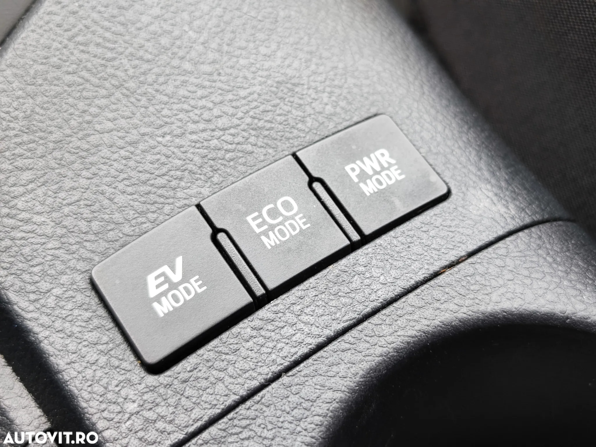Toyota Auris - 13