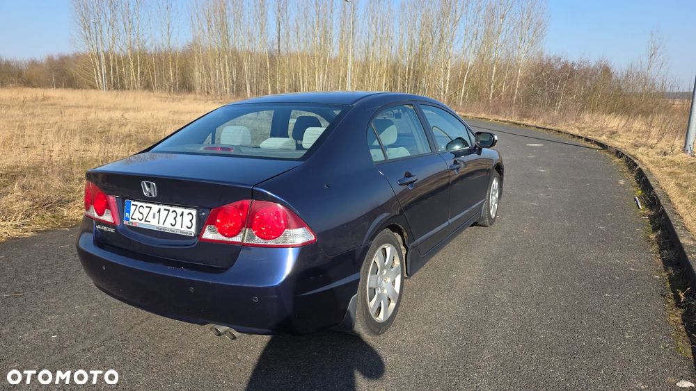 Honda Civic 1.8 Comfort - 7