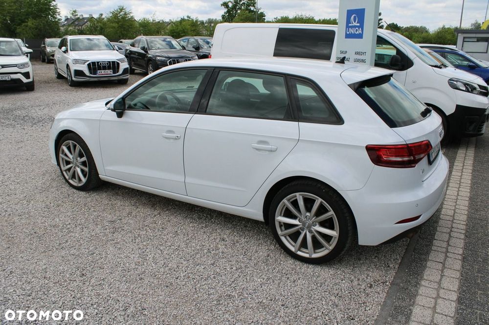 Audi A3 Sportback - 8