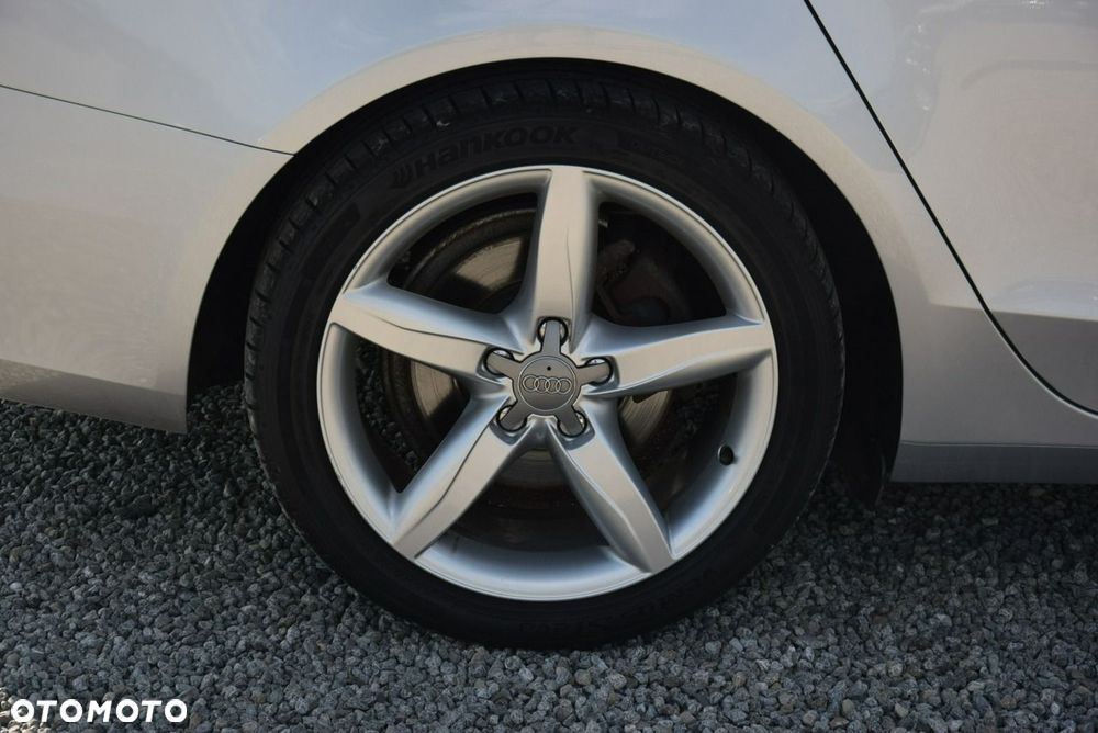 Audi A4 Avant - 13