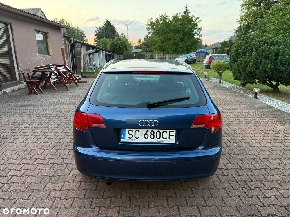 Audi A3 Sportback 1.6 FSI Ambition - 8