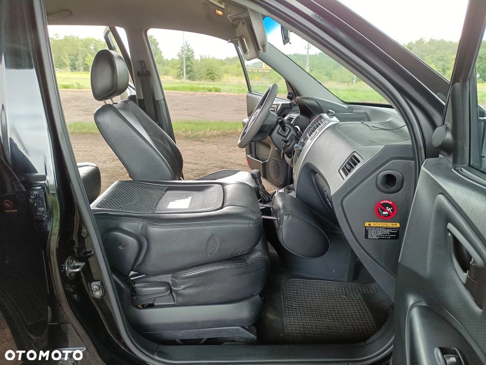Hyundai Tucson 2.0 Comfort 2WD - 17