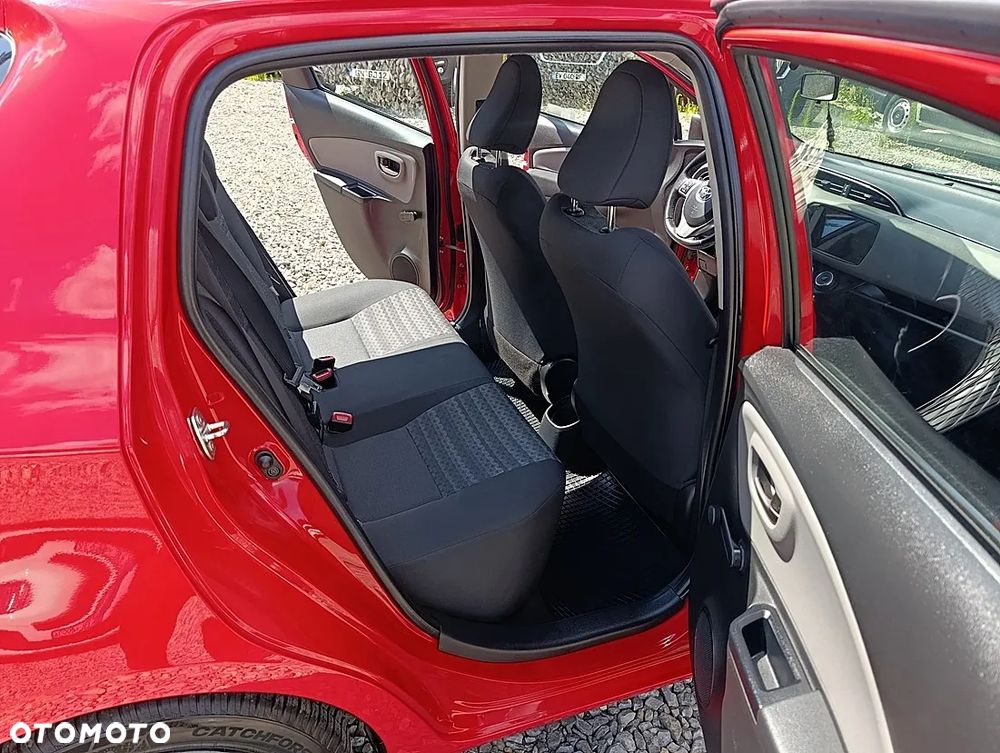 Toyota Yaris 1.0 Premium EU6 - 10