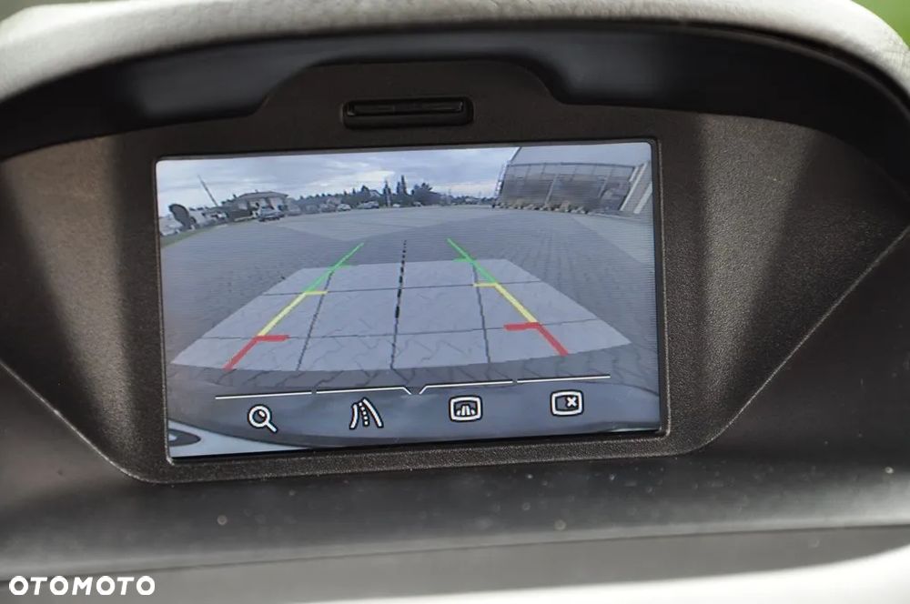 Ford Tourneo Courier 1.5 TDCi Titanium - 38