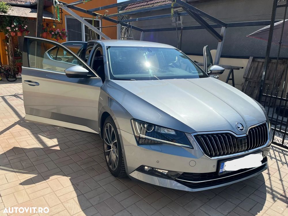 Skoda Superb 2.0 TDI DSG 4X4 Laurin & Klement - 1