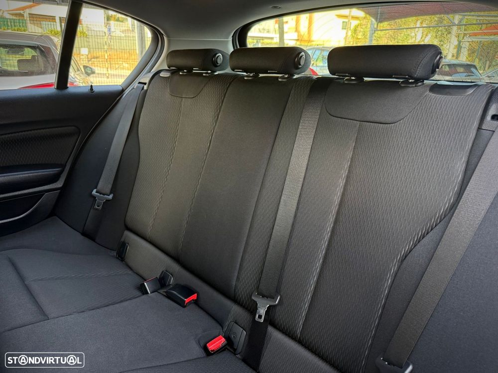 BMW 116 d Advantage Auto - 9