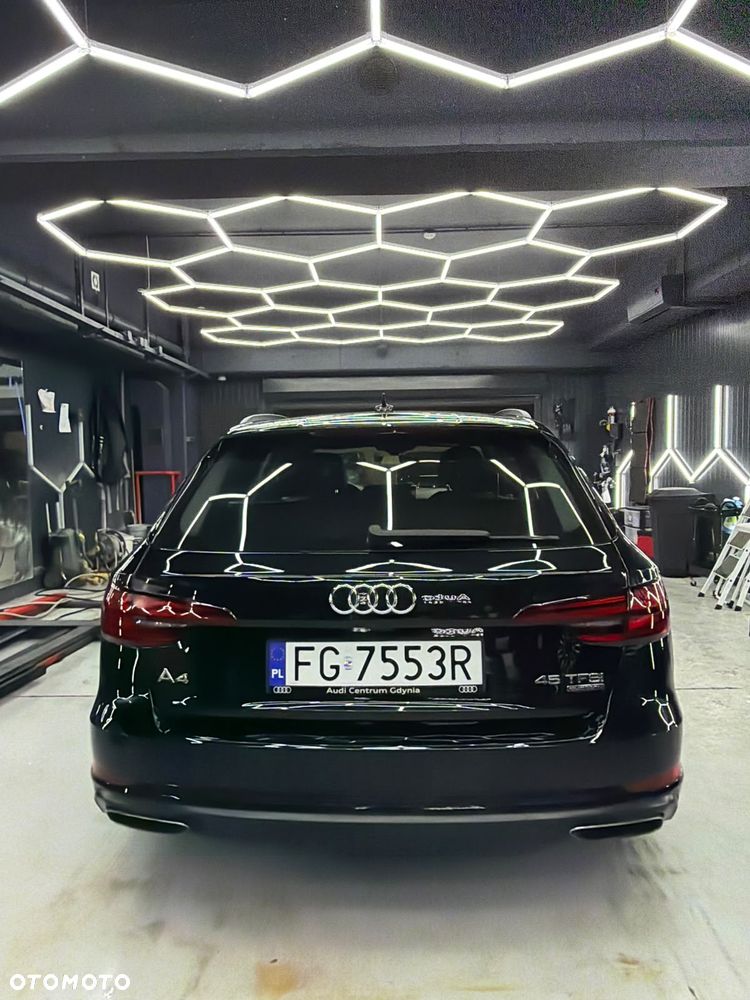 Audi A4 Avant - 11