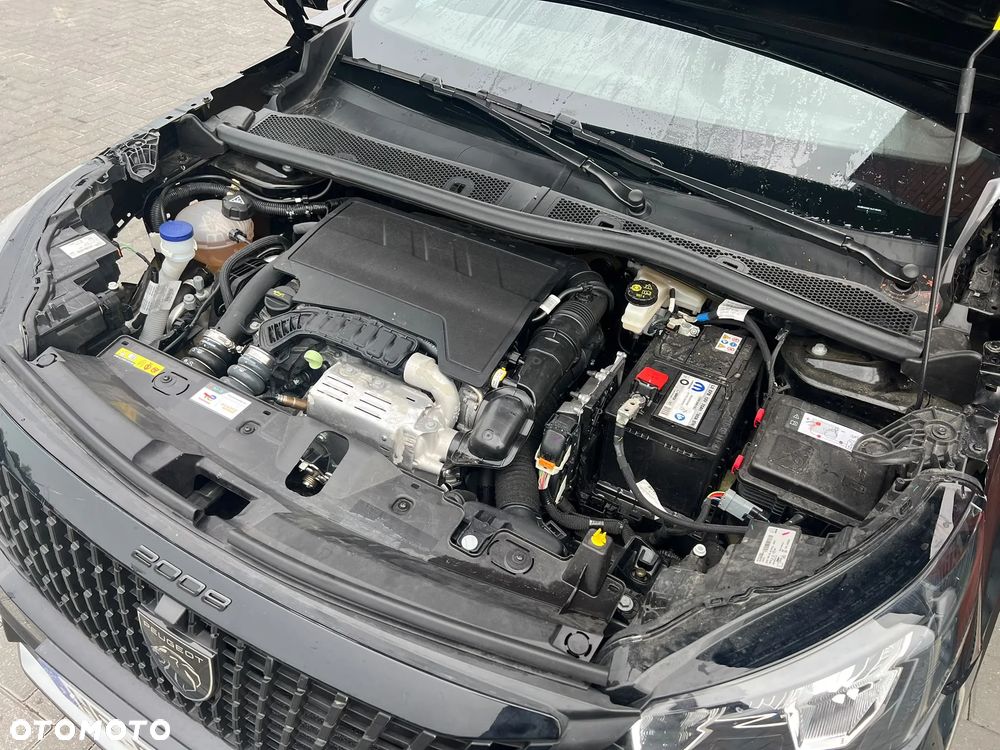 Peugeot 2008 PureTech 100 Allure - 25