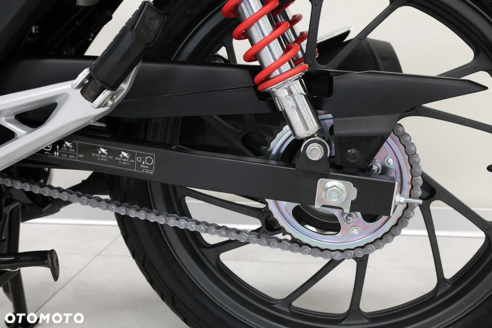 Honda CB - 40