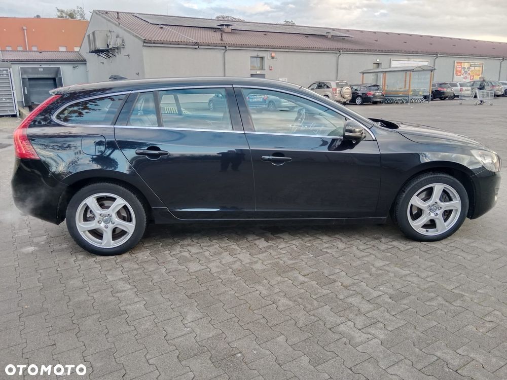 Volvo V60 - 10