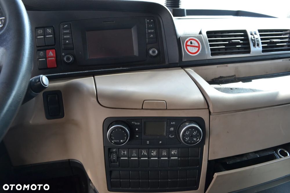 MAN TGL 12.250 Firanka Firana 7,8 m Zestaw objętościowy TGM Atego Automat Klima Blokada mostu - 9