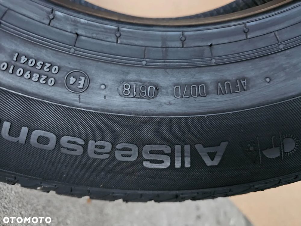 (O61) 205/65R15 94H 8,6mm 18r / Uniroyal AllSeasonExpert - 5