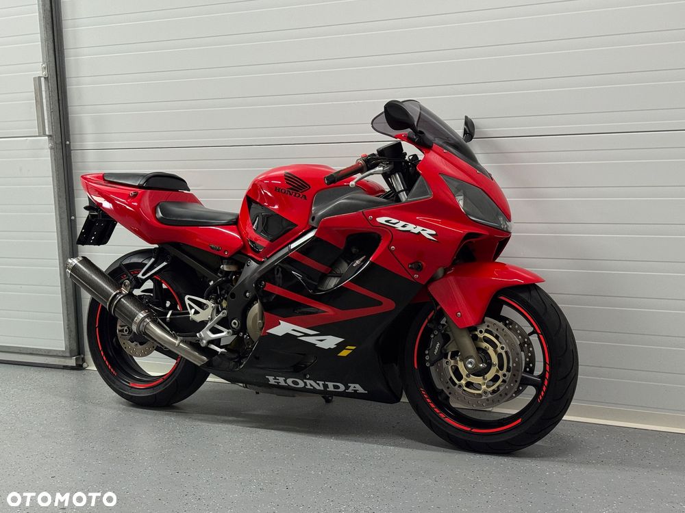 Honda CBR - 1
