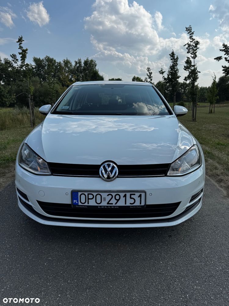 Volkswagen Golf - 2