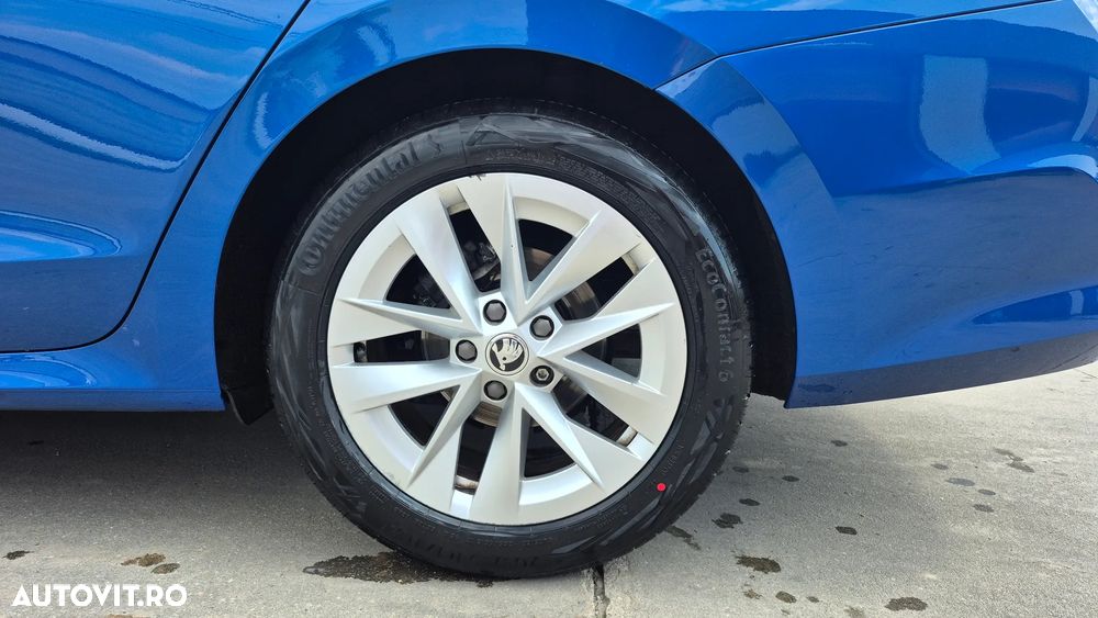 Skoda Octavia 2.0 TDI DSG Ambition - 13