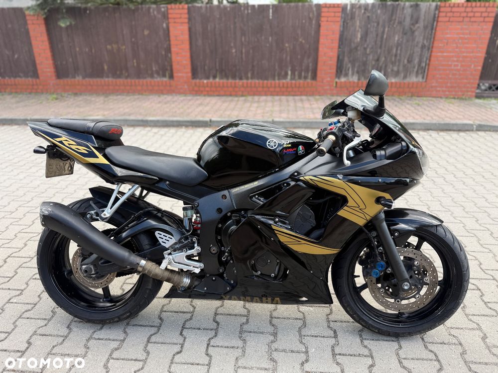 Yamaha R6 - 7